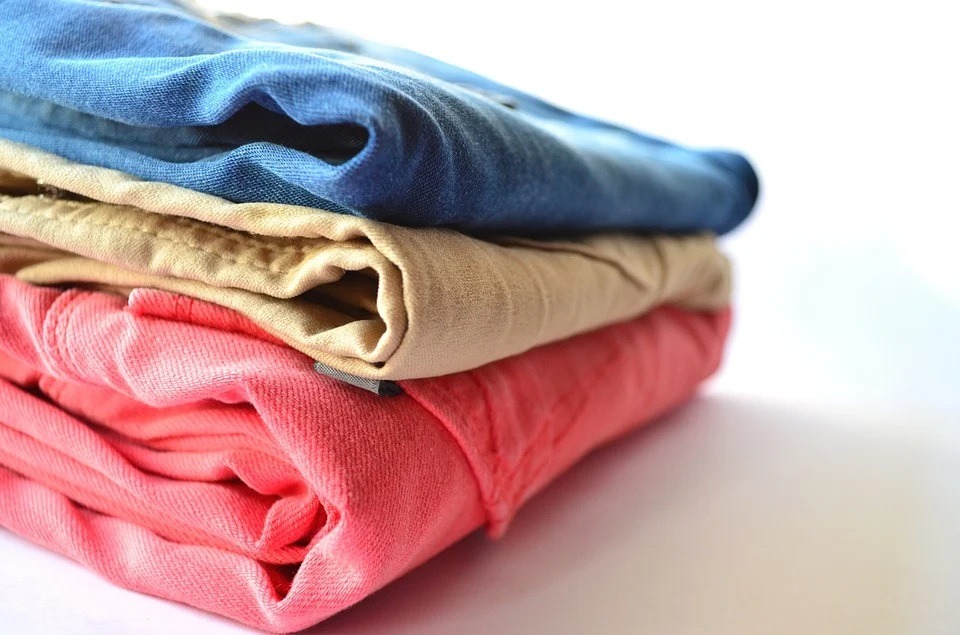 Efficient pre-sorting helps in doing laundry quickly. 