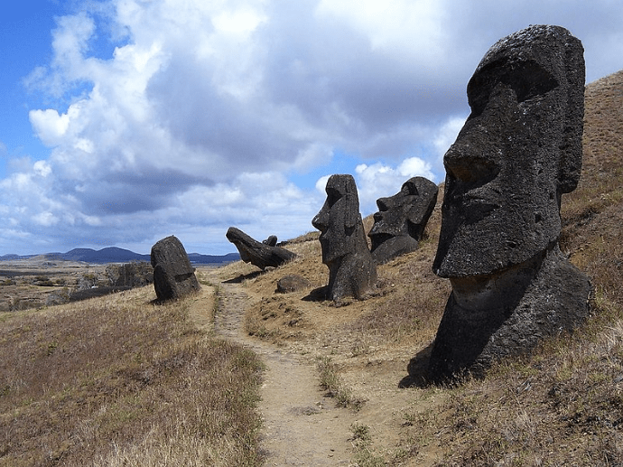 stone carvings resembling men’s heads, Moais, Isla de Pascua